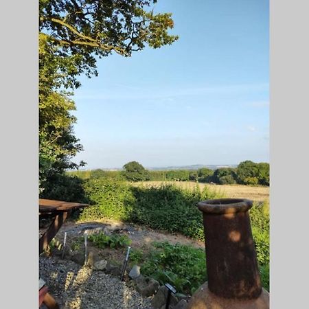 Self Catering Garden Lodge Ludlow Exteriér fotografie